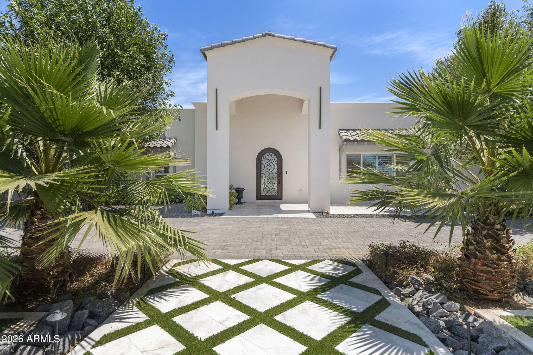 PARADISE VALLEY RANCHOS 2 - Residential