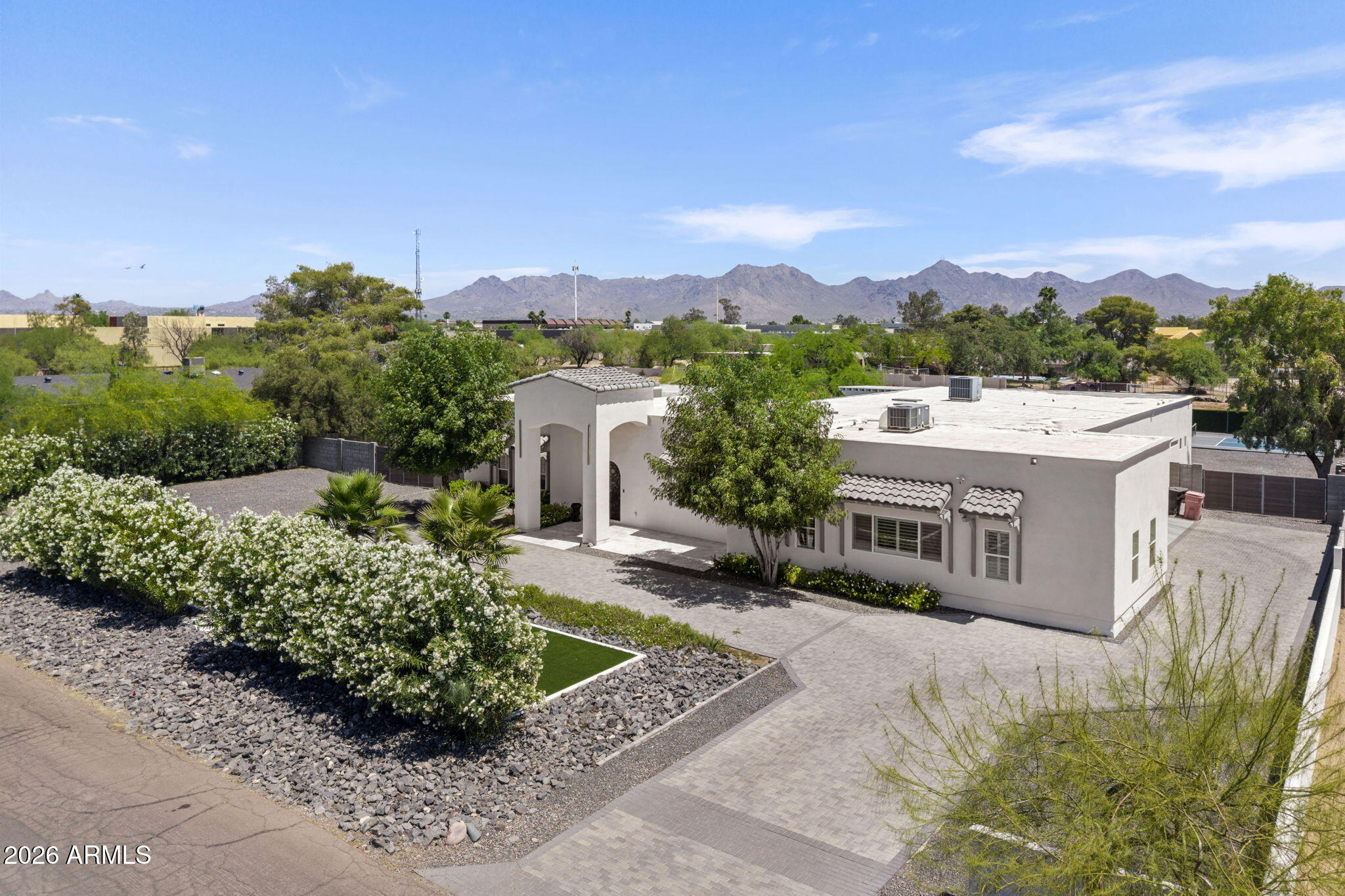 PARADISE VALLEY RANCHOS 2 - Residential