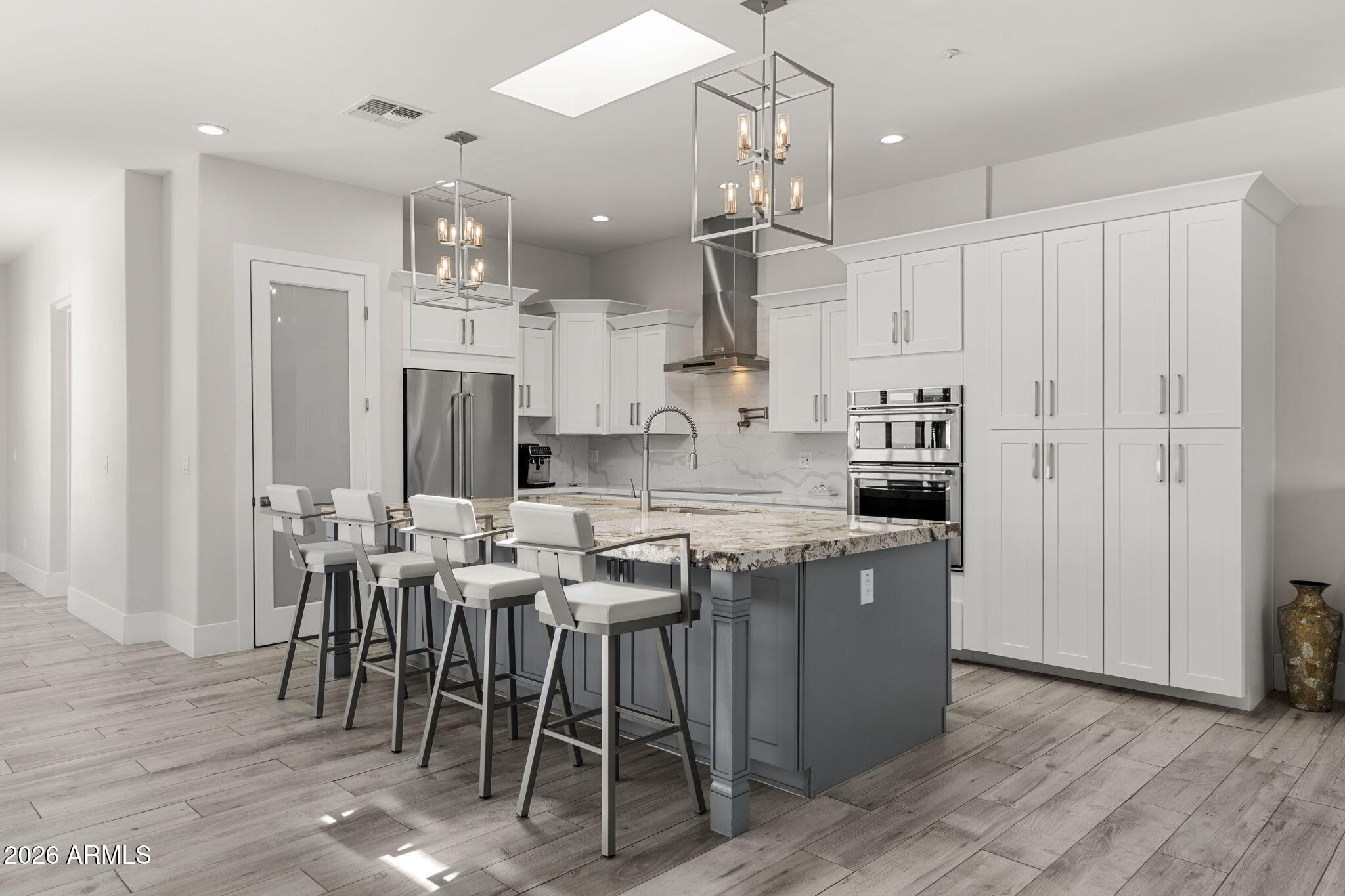PARADISE VALLEY RANCHOS 2 - Residential