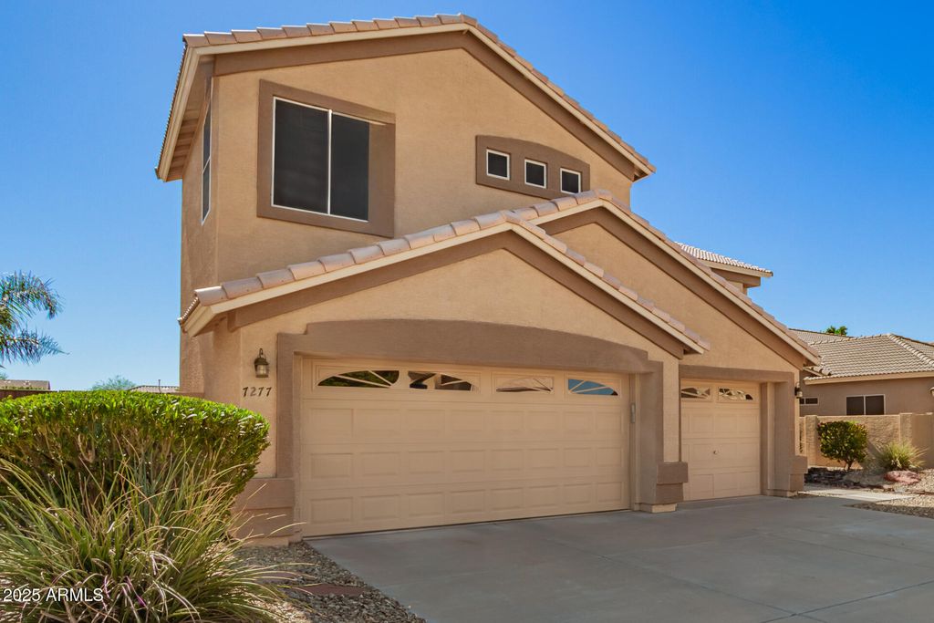 Photo of 7277 W Honeysuckle Drive, Peoria, AZ 85383 (MLS # 6929652)