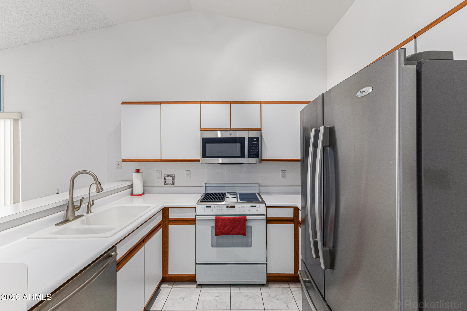 1882 E Colonial Drive