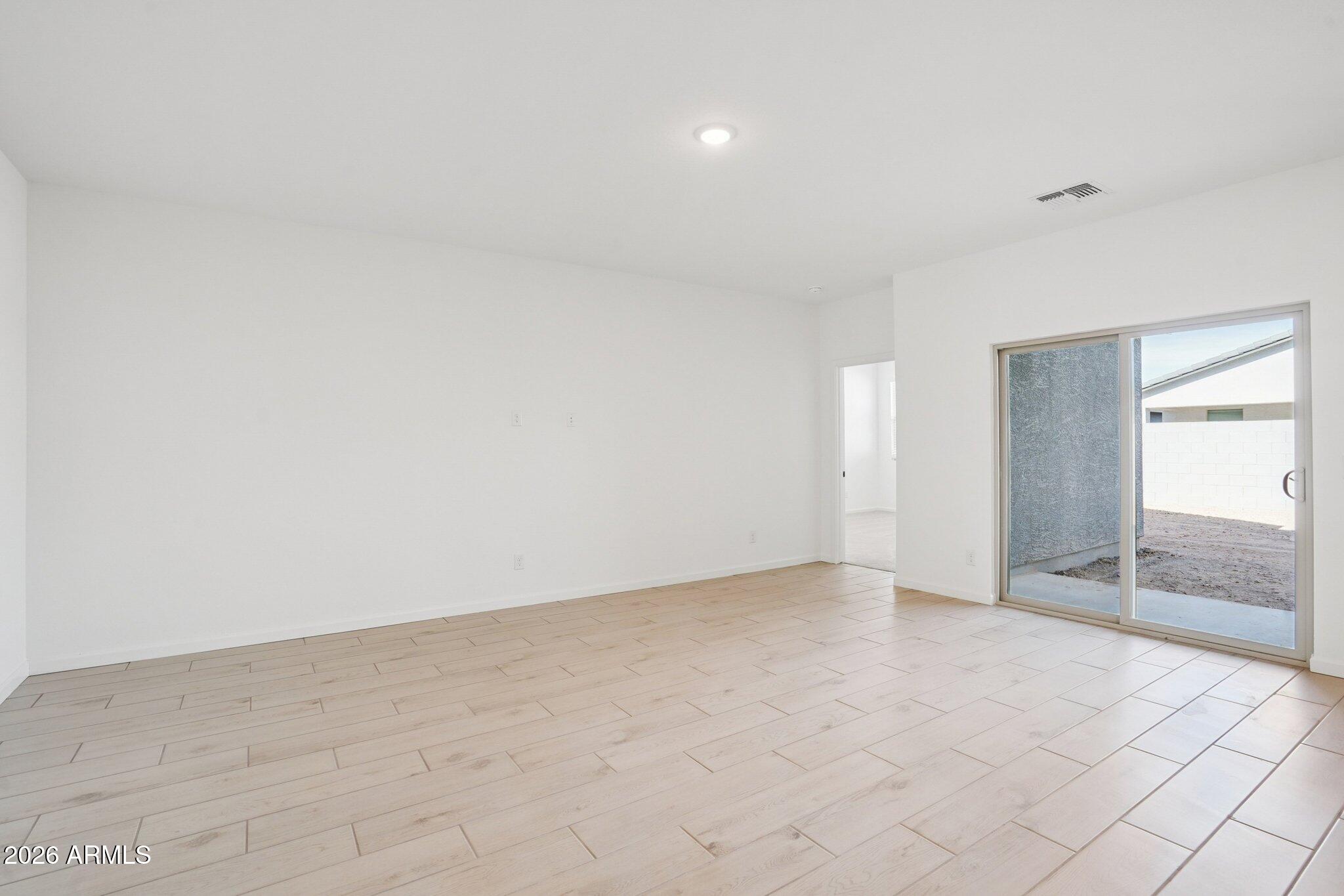 47678 W KENNER Drive