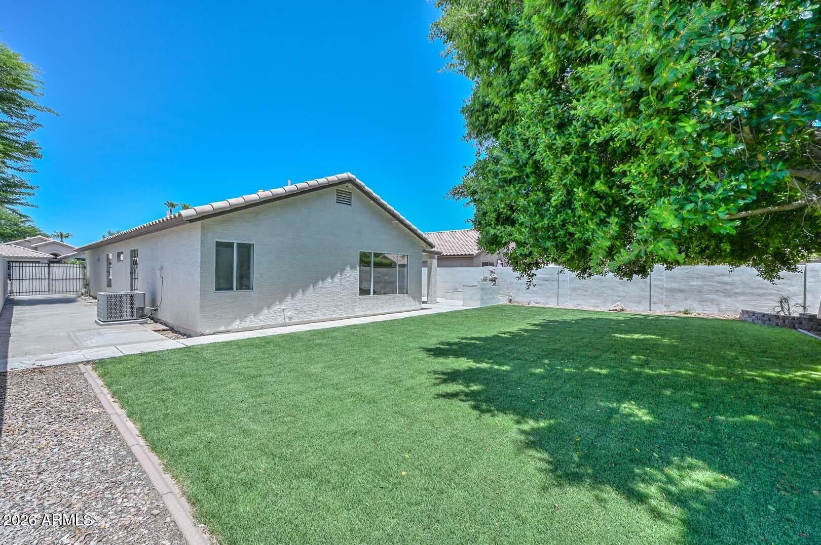 6277 W BLACKHAWK Drive