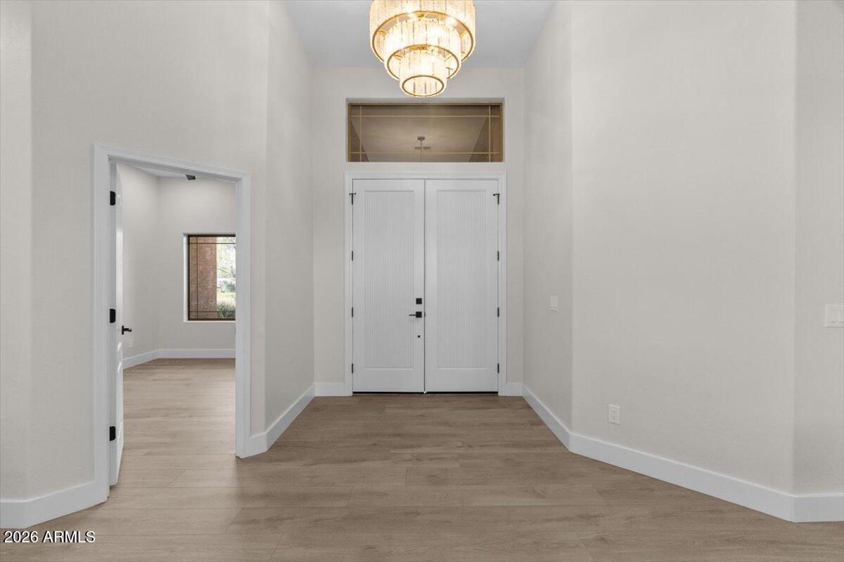 4945 E DESERT VISTA Trail