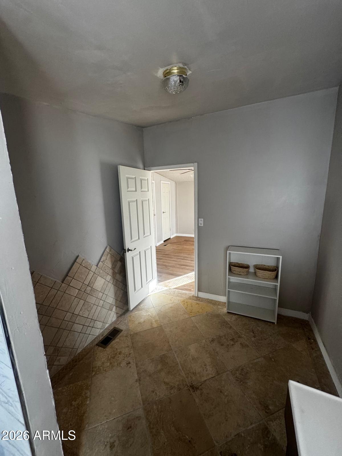 53679 W Barnes Road 8