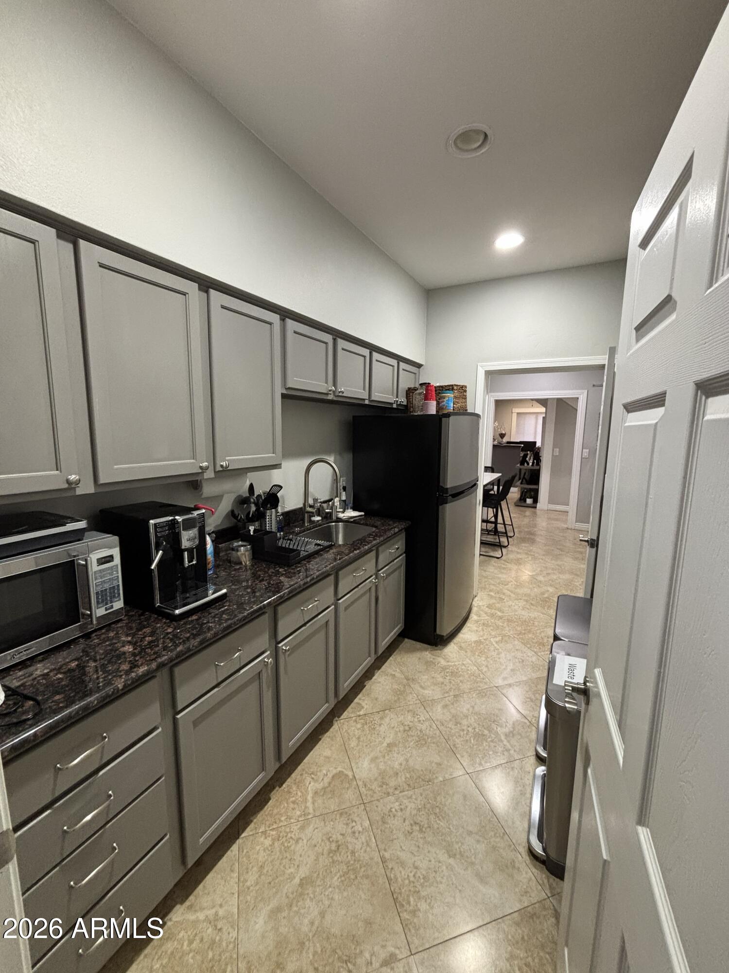 1220 N Spencer Street 100/200