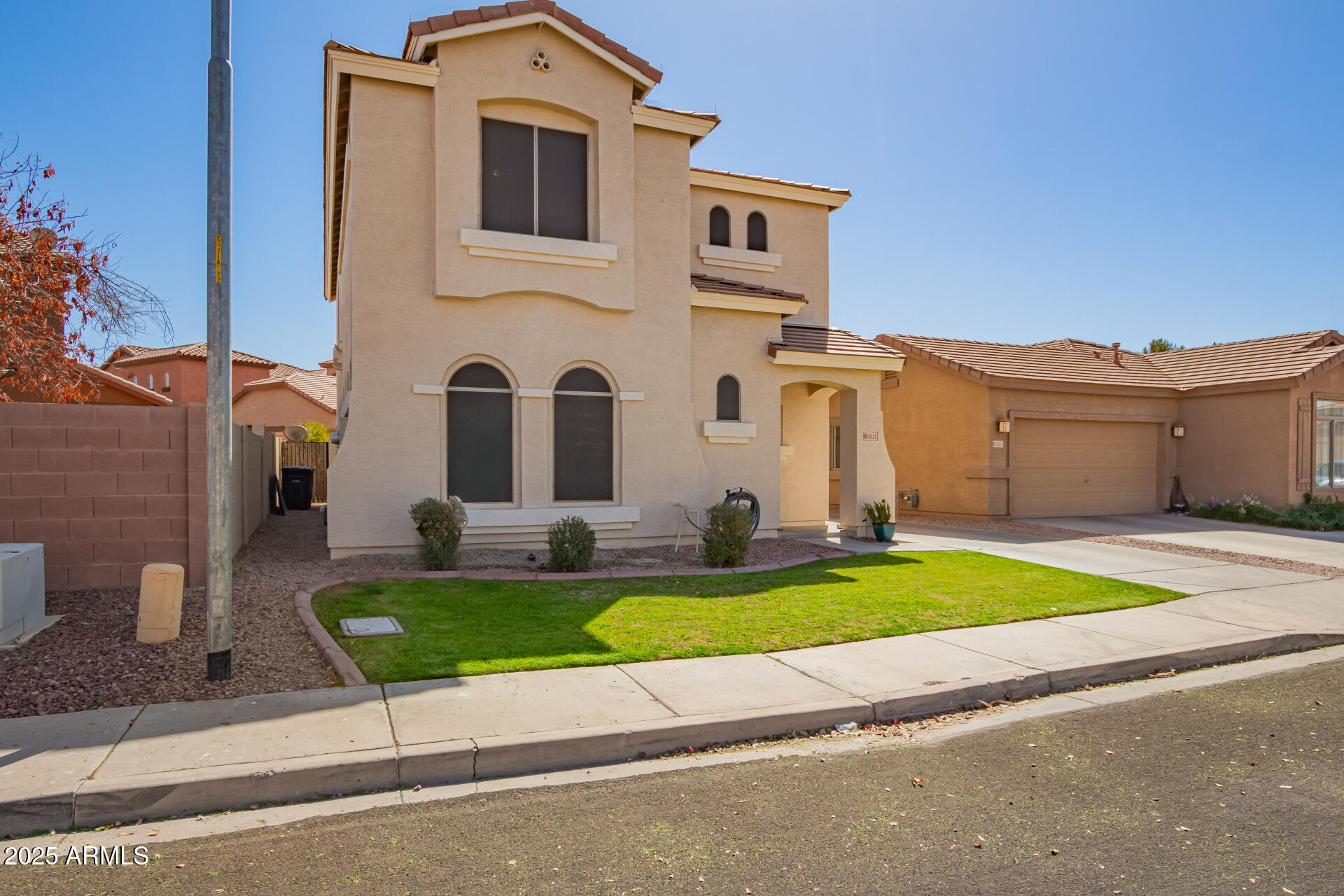 2635 E Chester Drive
