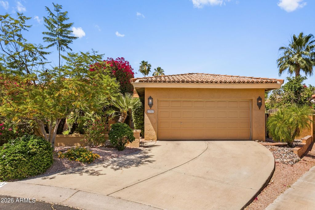 Photo of 10863 N 10th Place, Phoenix, AZ 85020 (MLS # 7028528)