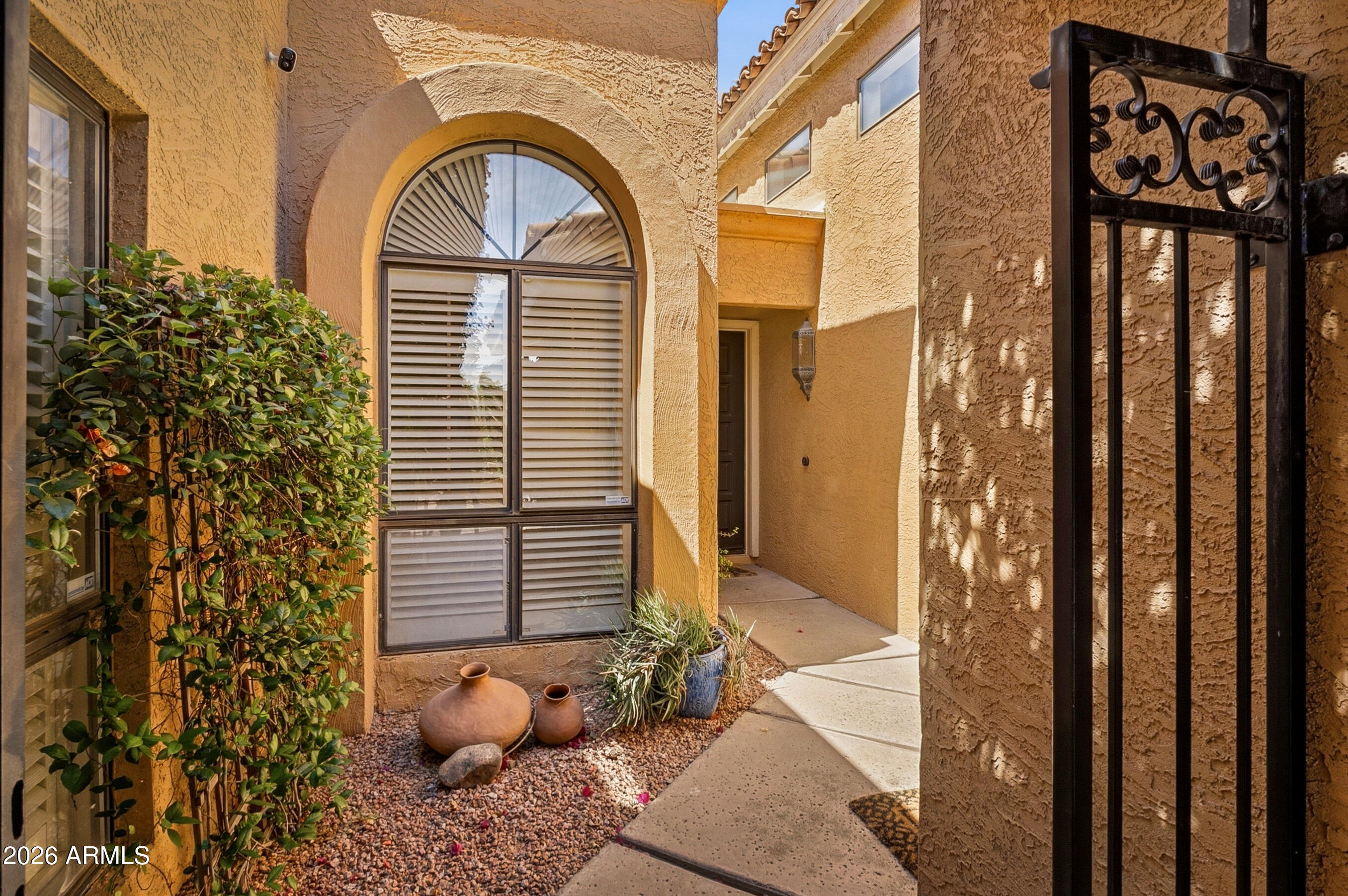 10863 N 10TH Place