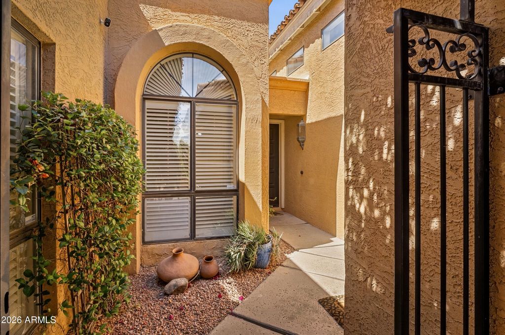 Photo of 10863 N 10th Place, Phoenix, AZ 85020 (MLS # 7028528)