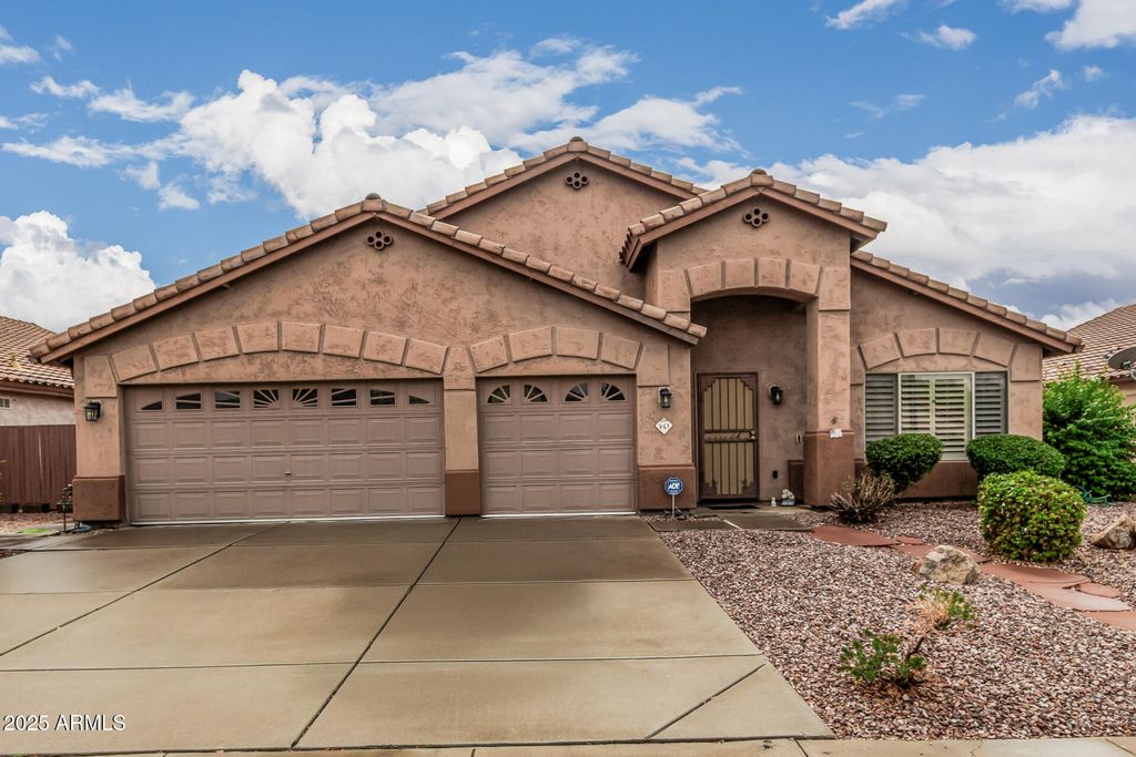 Photo of 461 E Pinto Drive, Gilbert, AZ 85296 (MLS # 6933323)