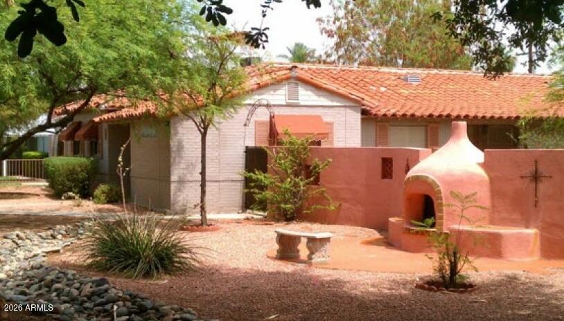 602 E San Juan Avenue