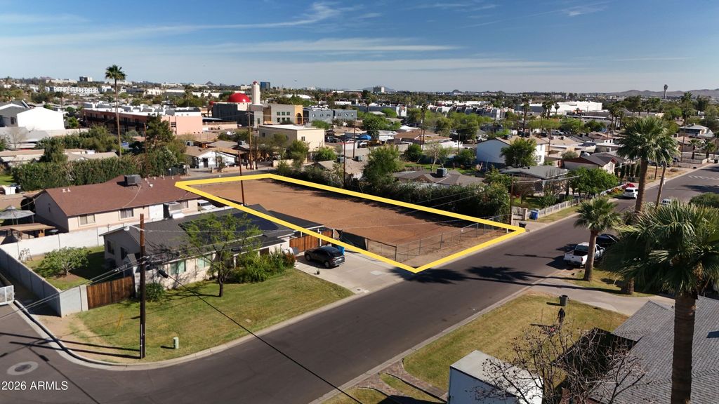 Photo of 1915 N 31st Street #-, Phoenix, AZ 85008 (MLS # 7000340)