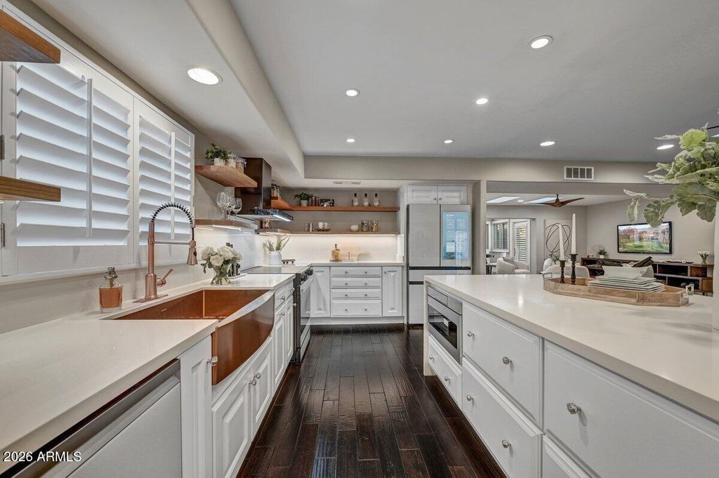Photo of 3307 S Terrace Road, Tempe, AZ 85282 (MLS # 7013028)