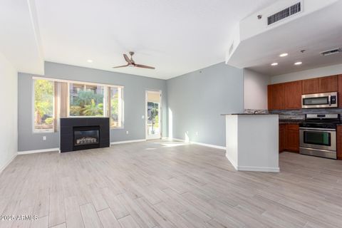 Photo of 17 W Vernon Avenue #117, Phoenix, AZ 85003 (MLS # 6956077)