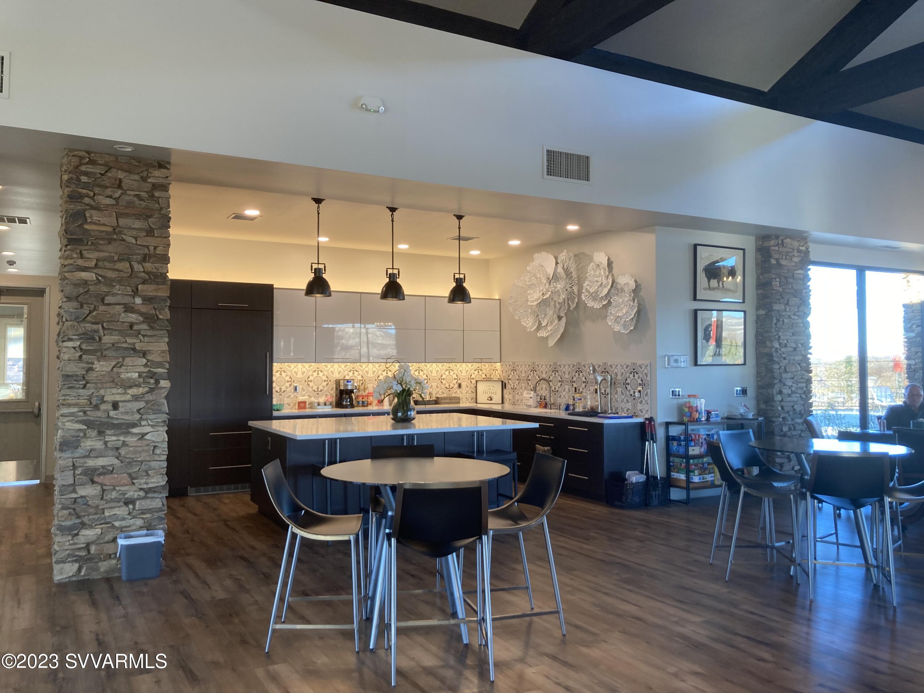 1058 W Rustic Pine Road