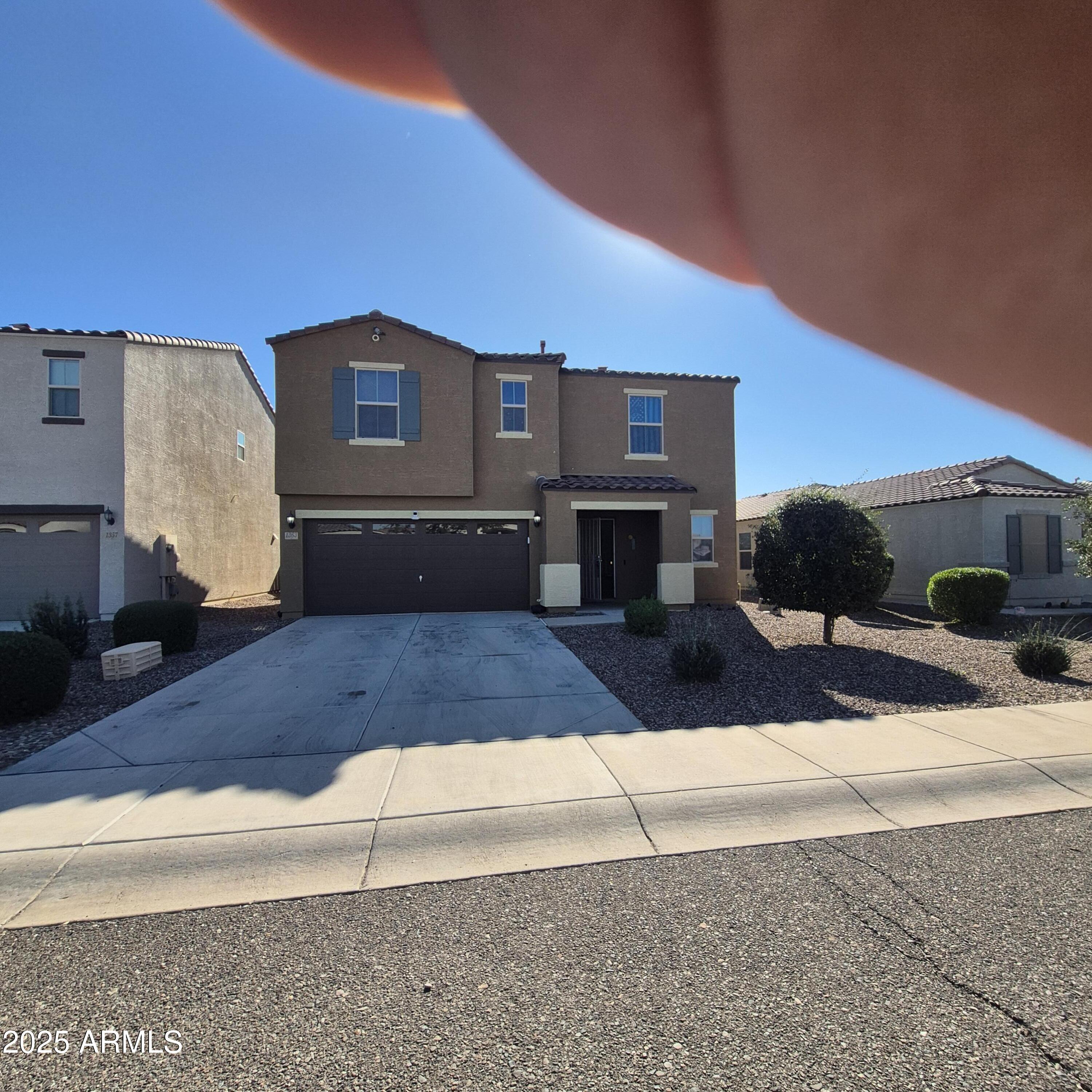 1363 W PINKLEY Avenue
