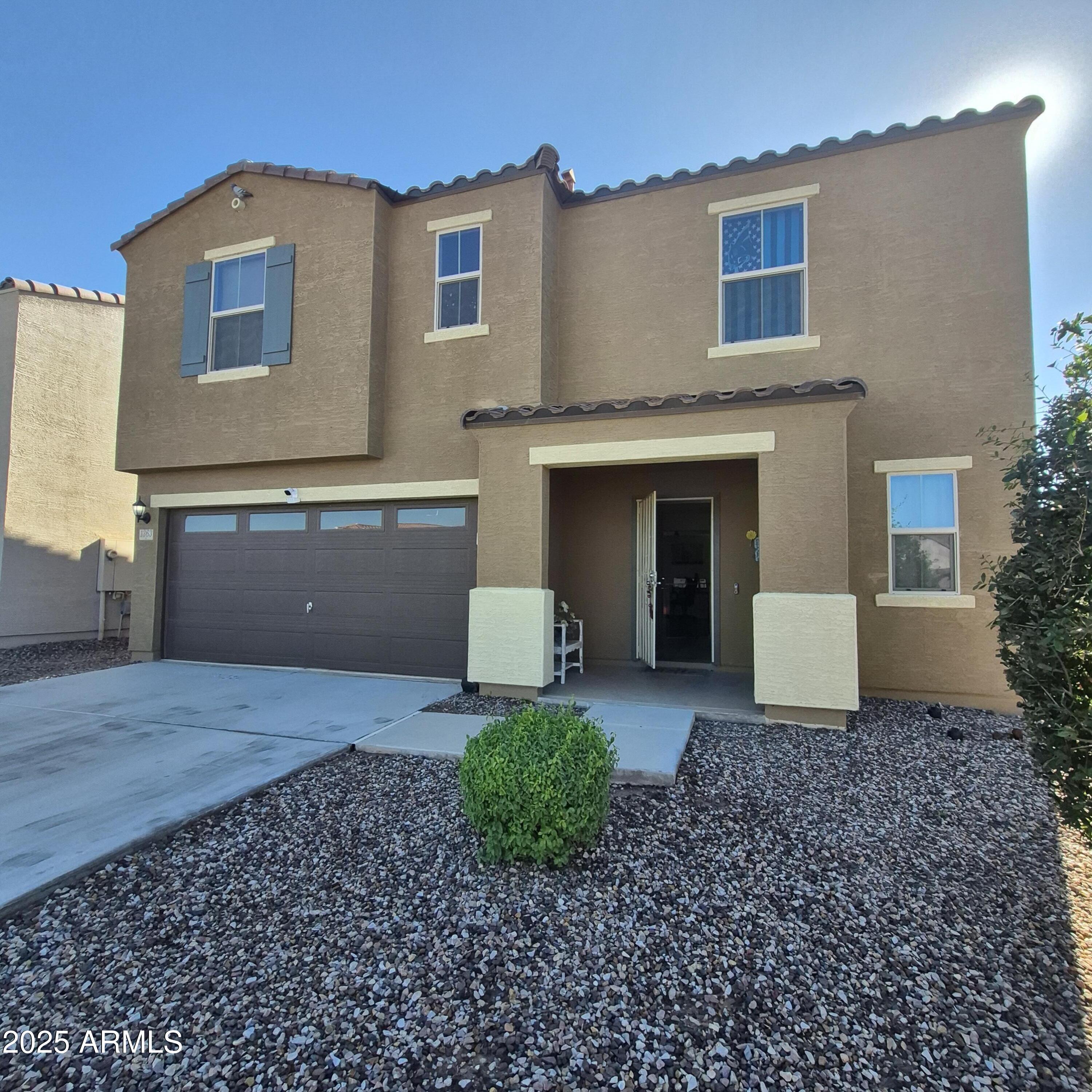 1363 W PINKLEY Avenue