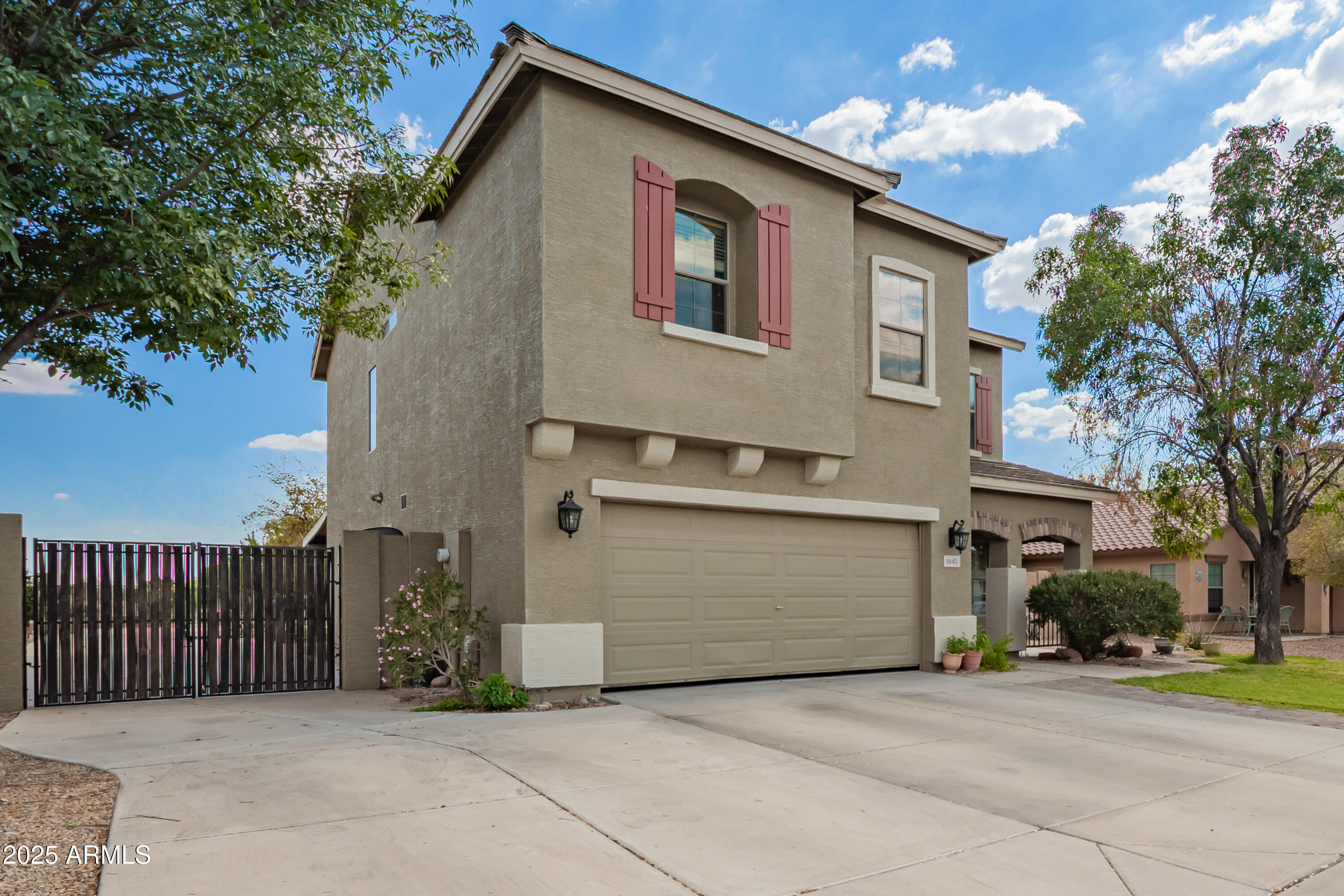 1145 E HAROLD Drive