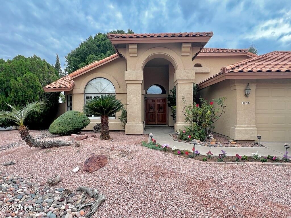 Photo of 920 W Iris Drive, Gilbert, AZ 85233 (MLS # 6961342)