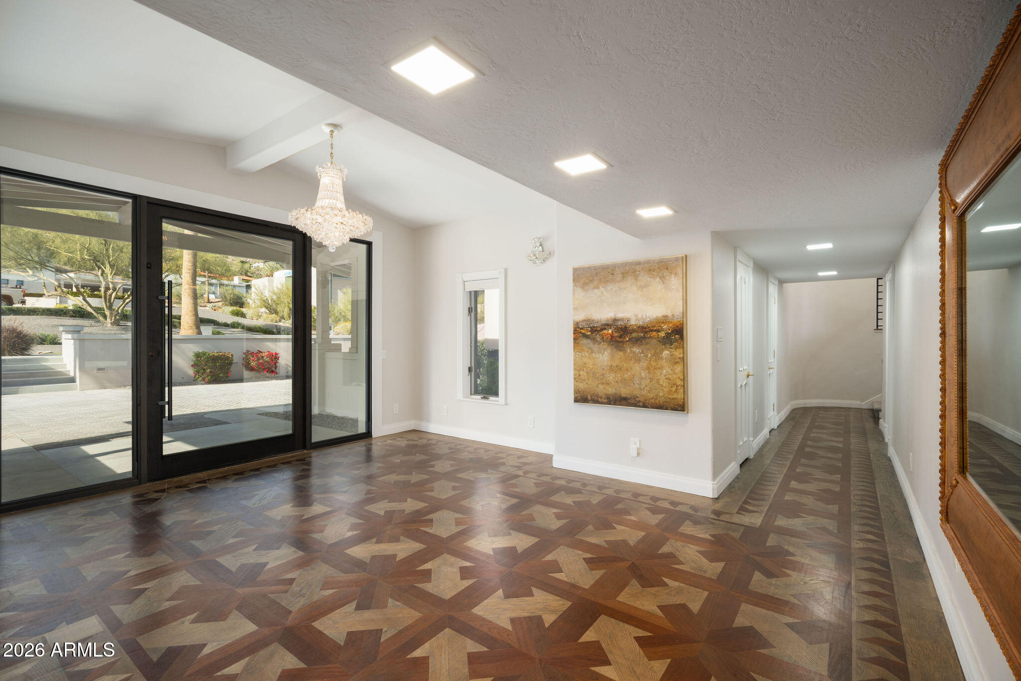 4401 E SPARKLING Lane