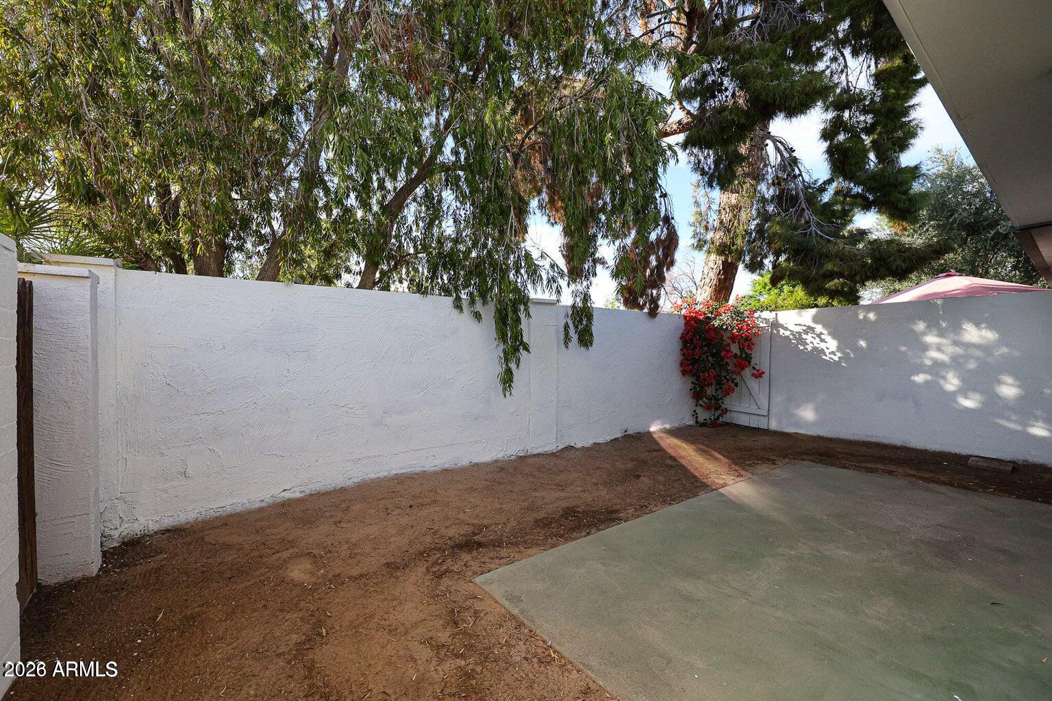 194 E Laguna Drive E