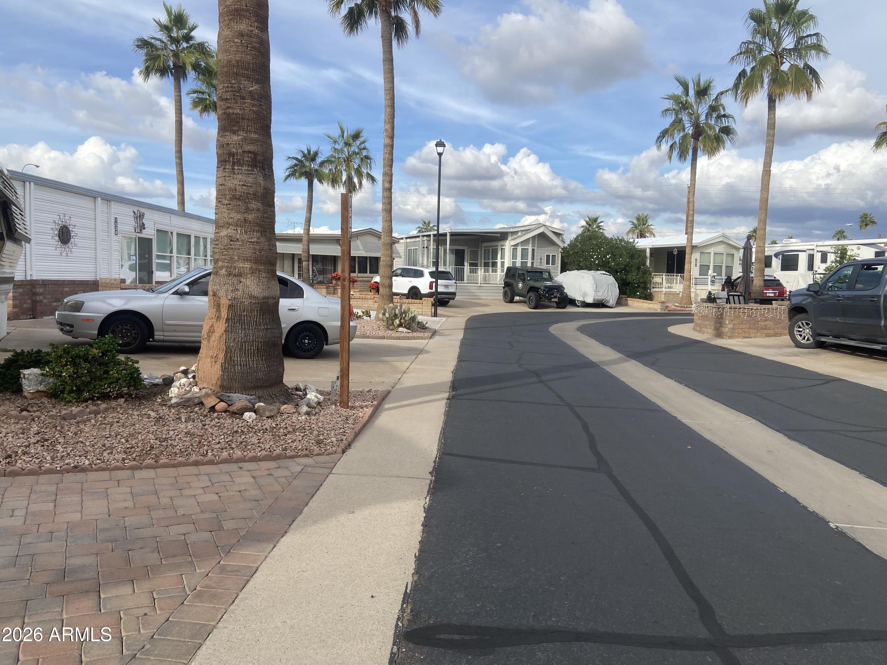 1537 S Omaha Drive 537