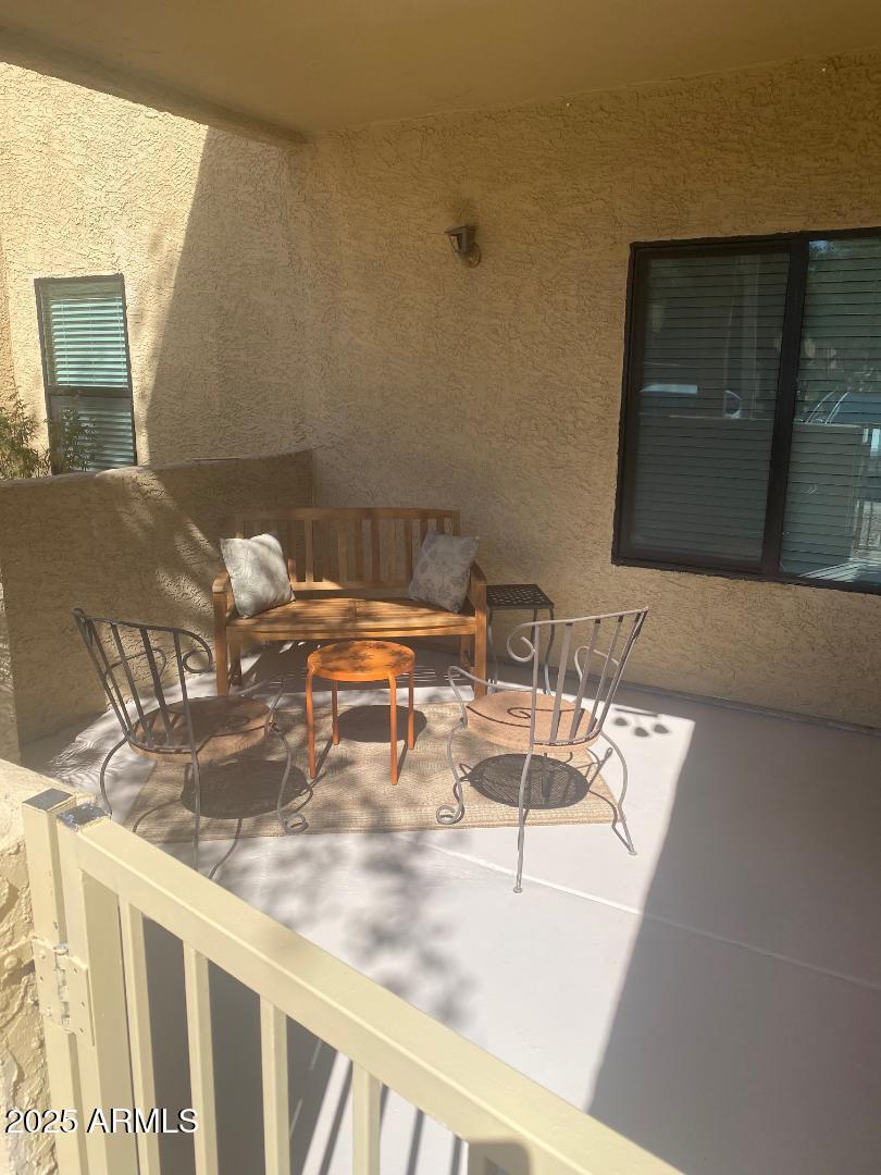 1126 W Elliot Road 1039