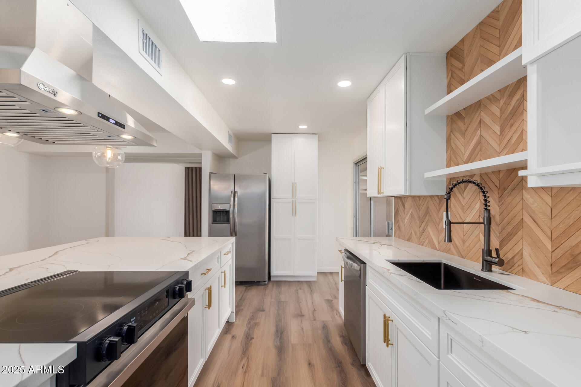 10554 W GRANADA Drive