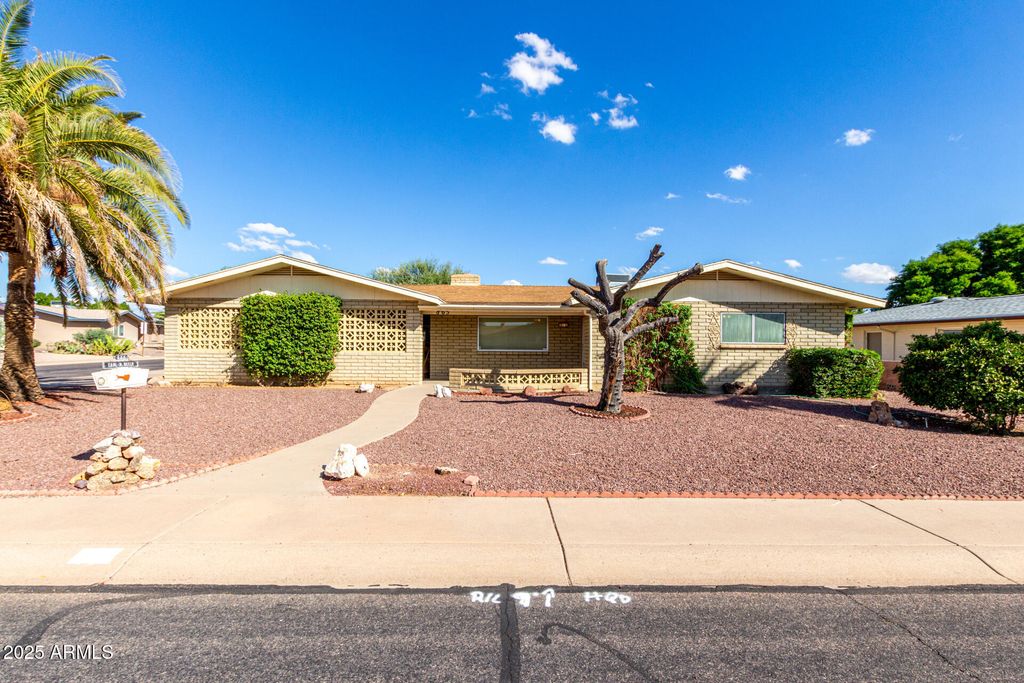 Photo of 865 N 61st Place, Mesa, AZ 85205 (MLS # 6934233)