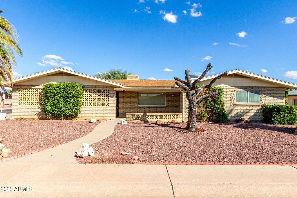 Photo of 865 N 61st Place, Mesa, AZ 85205 (MLS # 6934233)