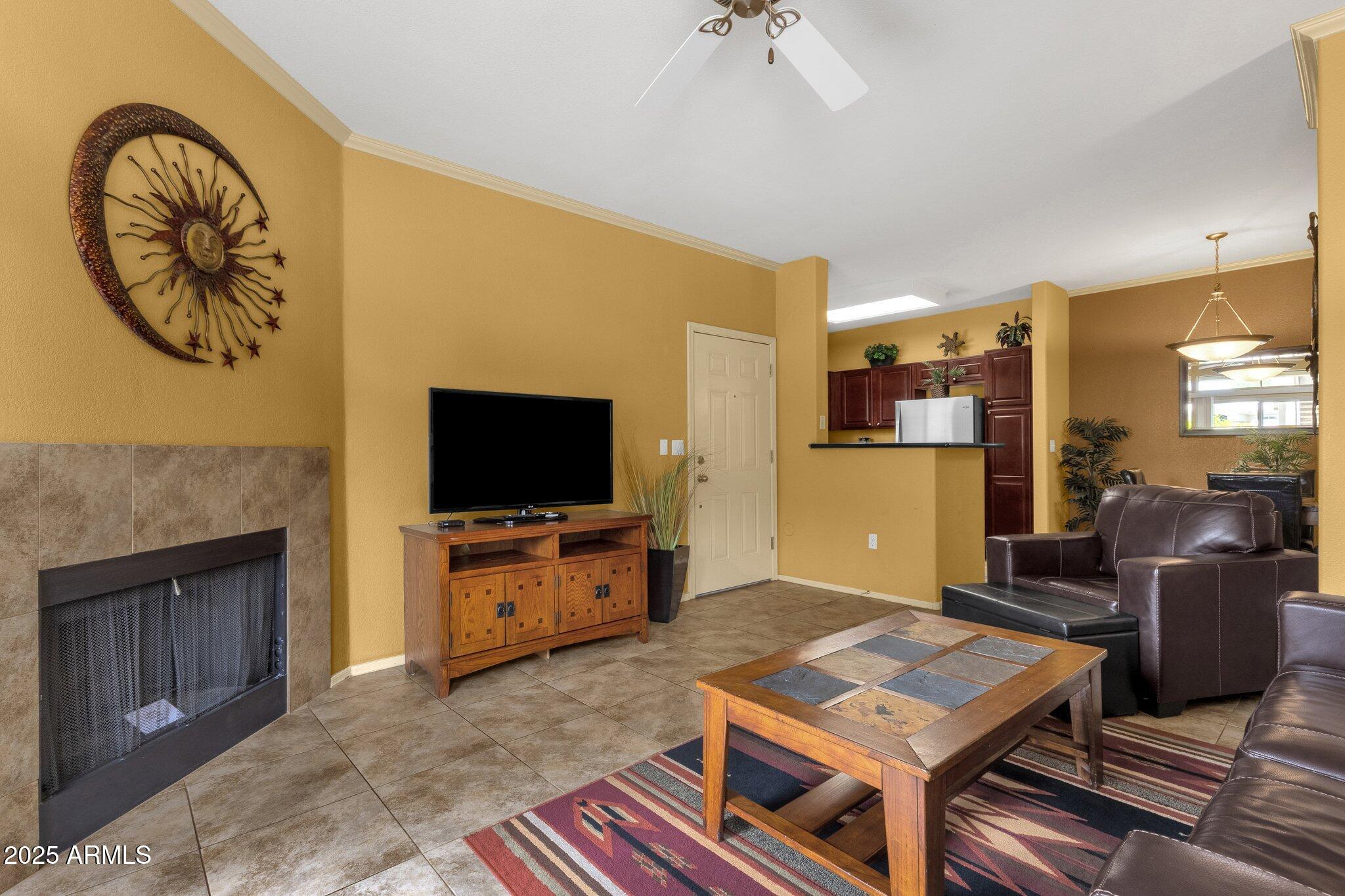 5335 E SHEA Boulevard 1094