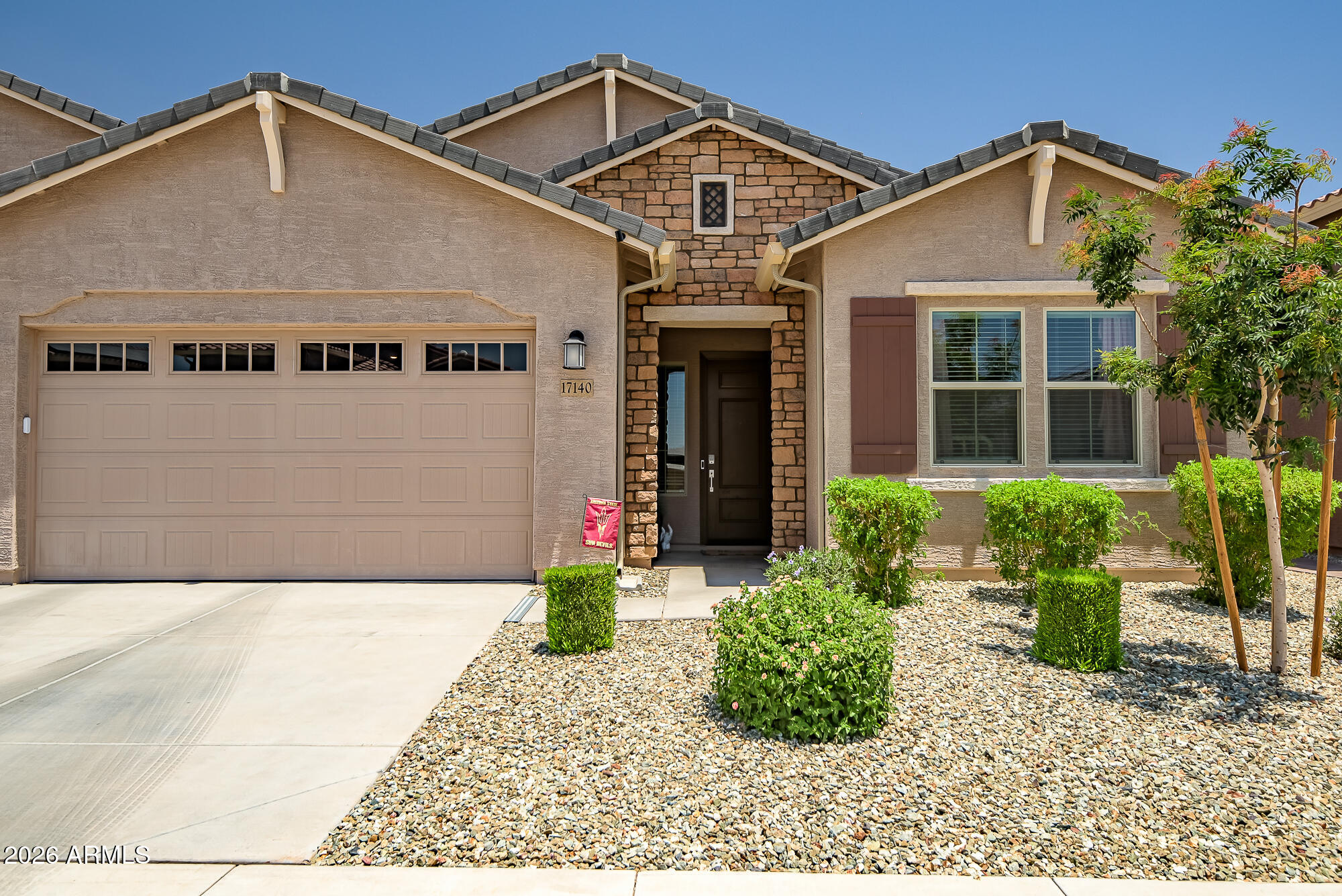 17140 W WHISPERING WIND Drive