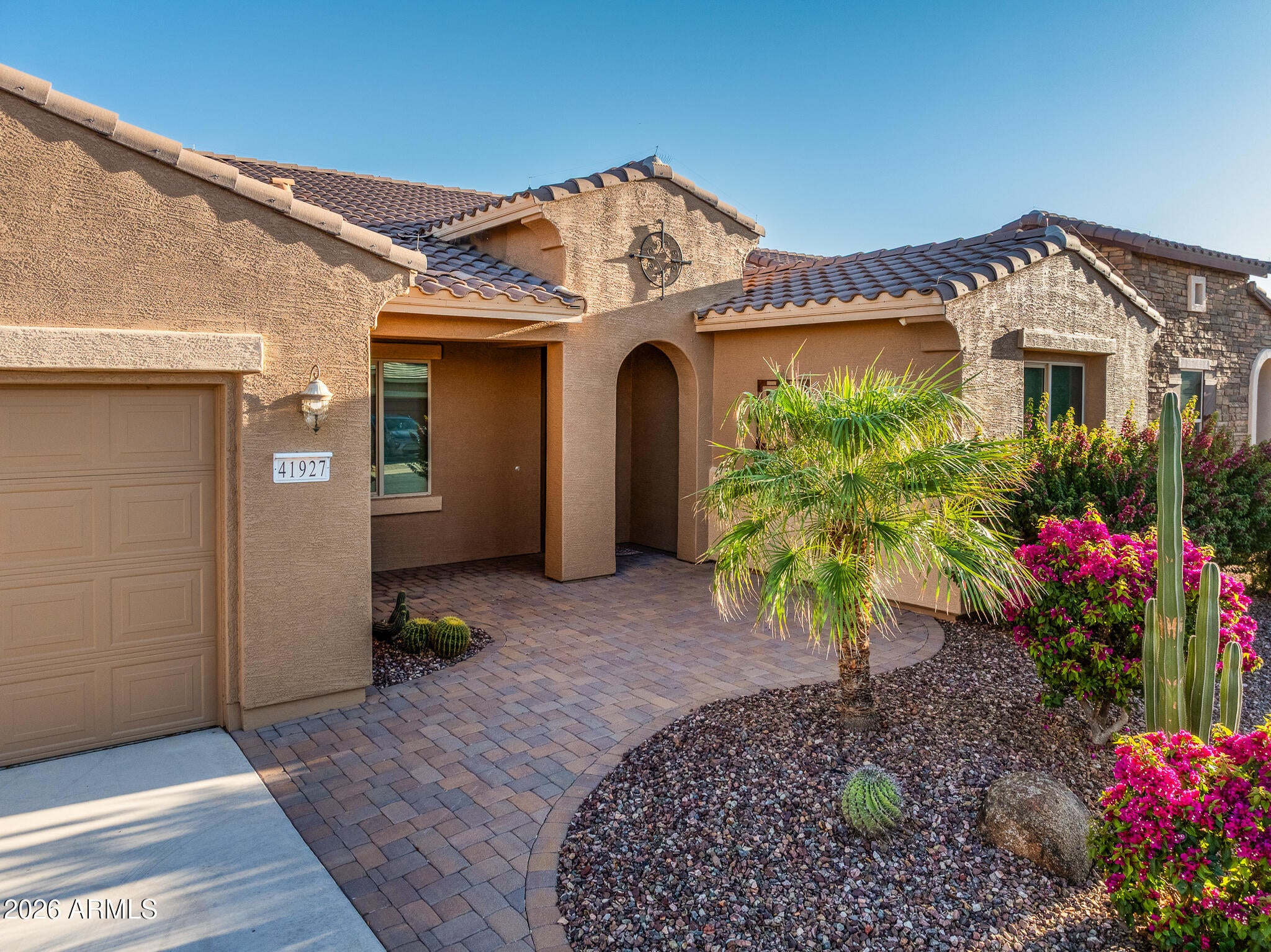 41927 W SOLITARE Drive