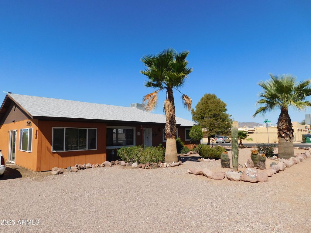 Photo of 110 S Palo Verde Drive, Apache Junction, AZ 85120 (MLS # 6933286)