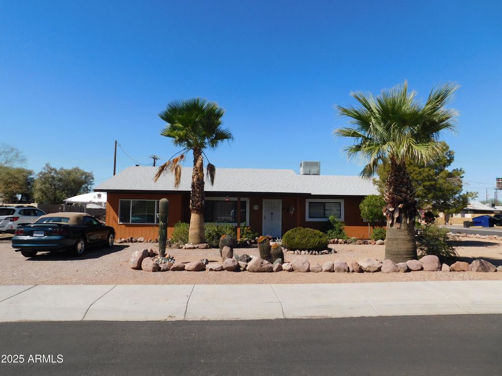 Photo of 110 S Palo Verde Drive, Apache Junction, AZ 85120 (MLS # 6933286)