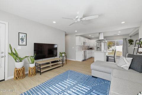 Photo of 2030 E Whitton Avenue, Phoenix, AZ 85016 (MLS # 6976589)