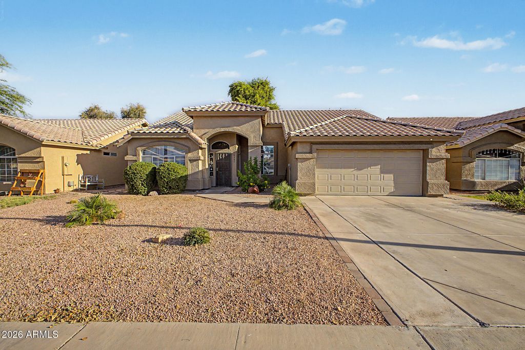 Photo of 2347 E Ranch Road, Gilbert, AZ 85296 (MLS # 7029073)