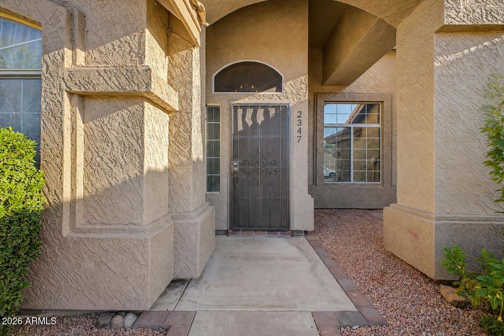 Photo of 2347 E Ranch Road, Gilbert, AZ 85296 (MLS # 7029073)