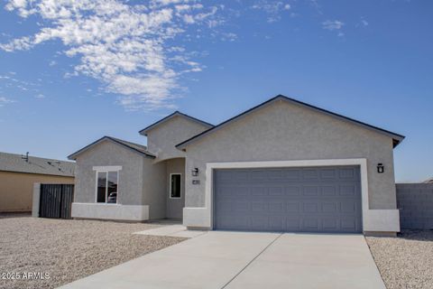 A home in Arizona City