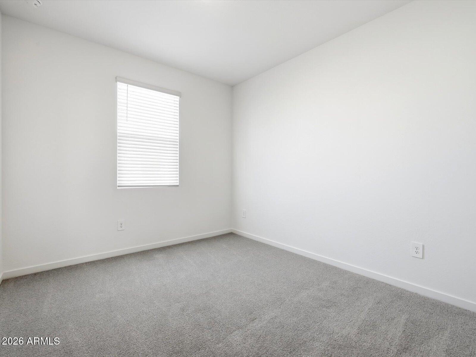 24590 W CHAMBERS Street