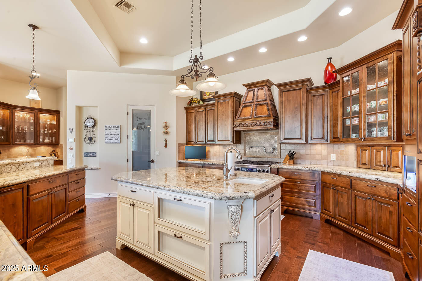 2778 E LOCUST Drive