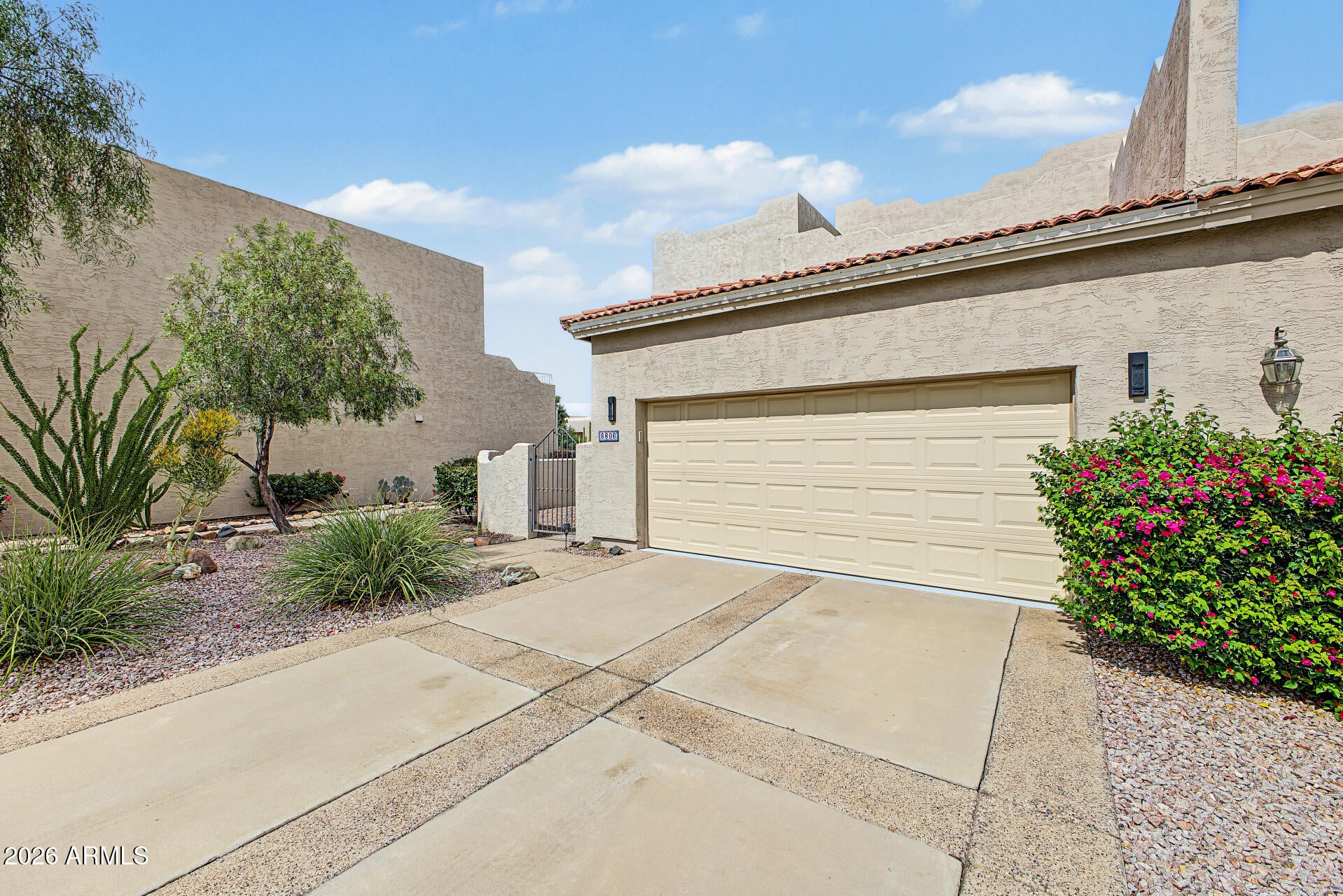 8806 E Sandtrap Court