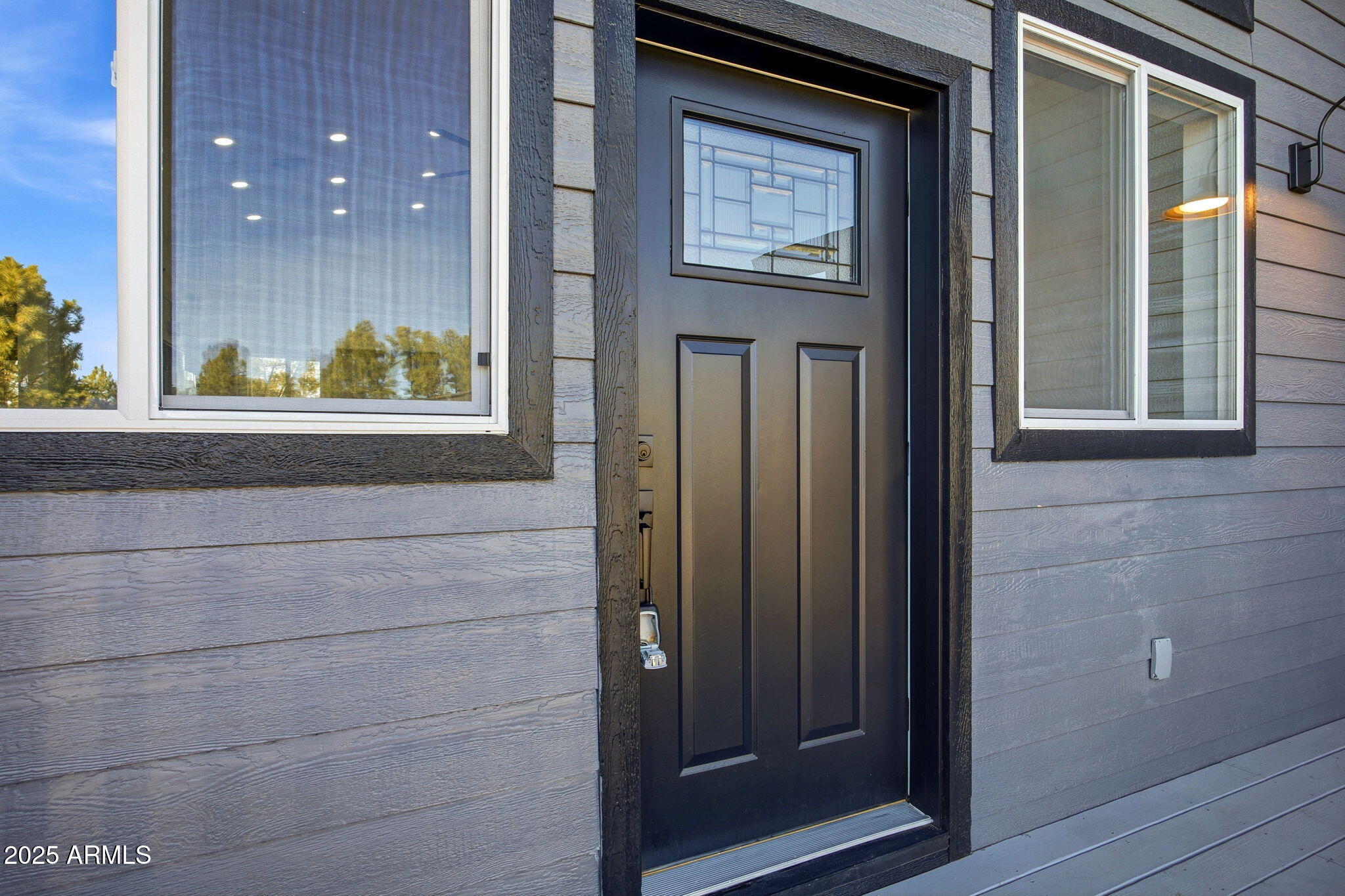 180 W PINE HAVEN Circle