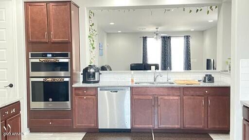 9512 W FALLEN LEAF Lane