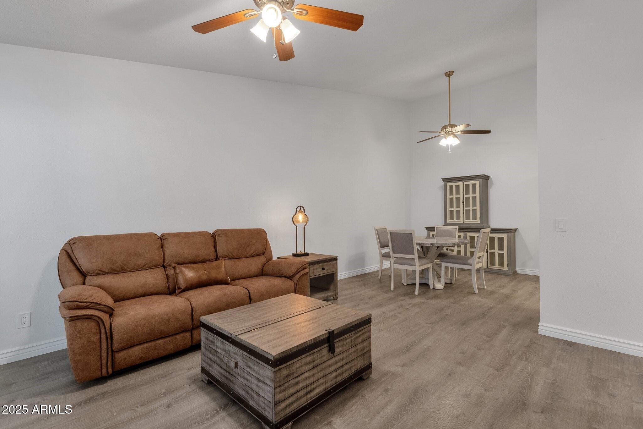 KINGSDALE CONDOMINIUMS UNIT 15 - Residential