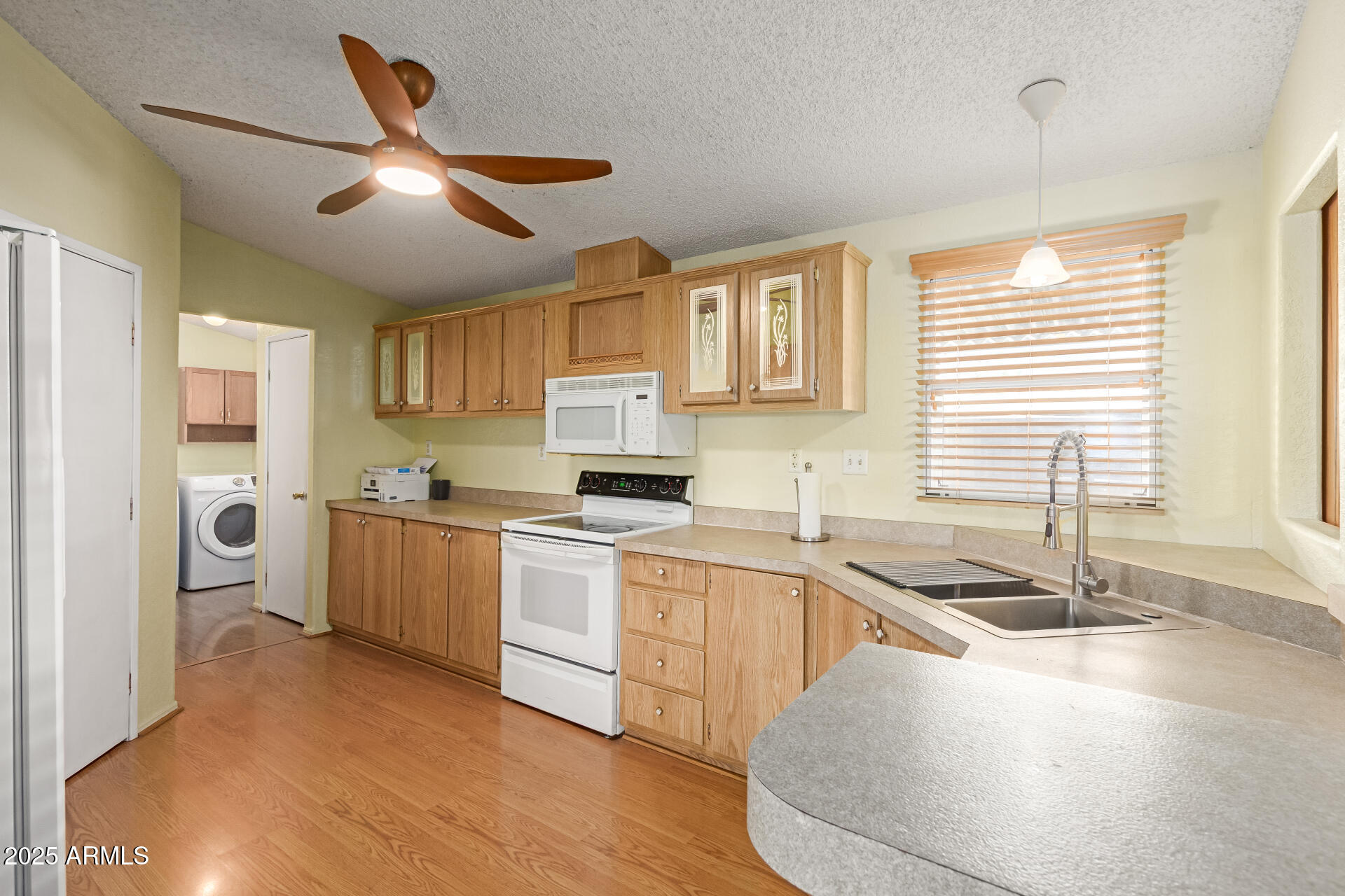 4400 W Missouri Avenue 143