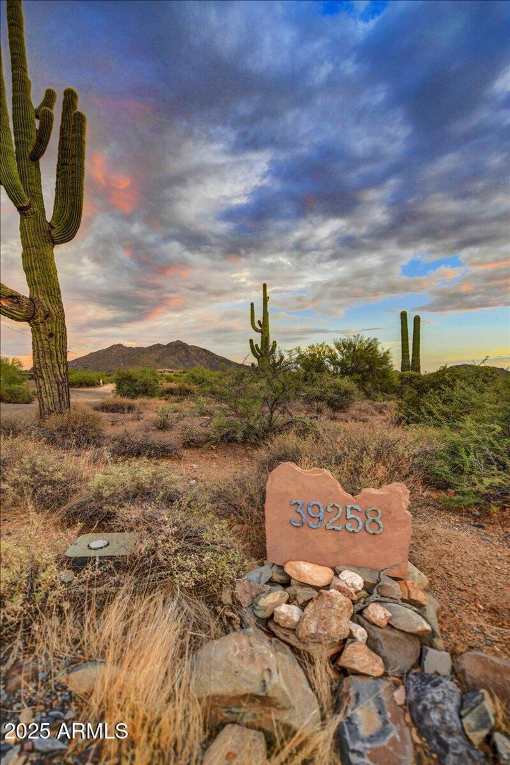 Photo of 39258 N Ridgeway Drive, Cave Creek, AZ 85331 (MLS # 6909629)