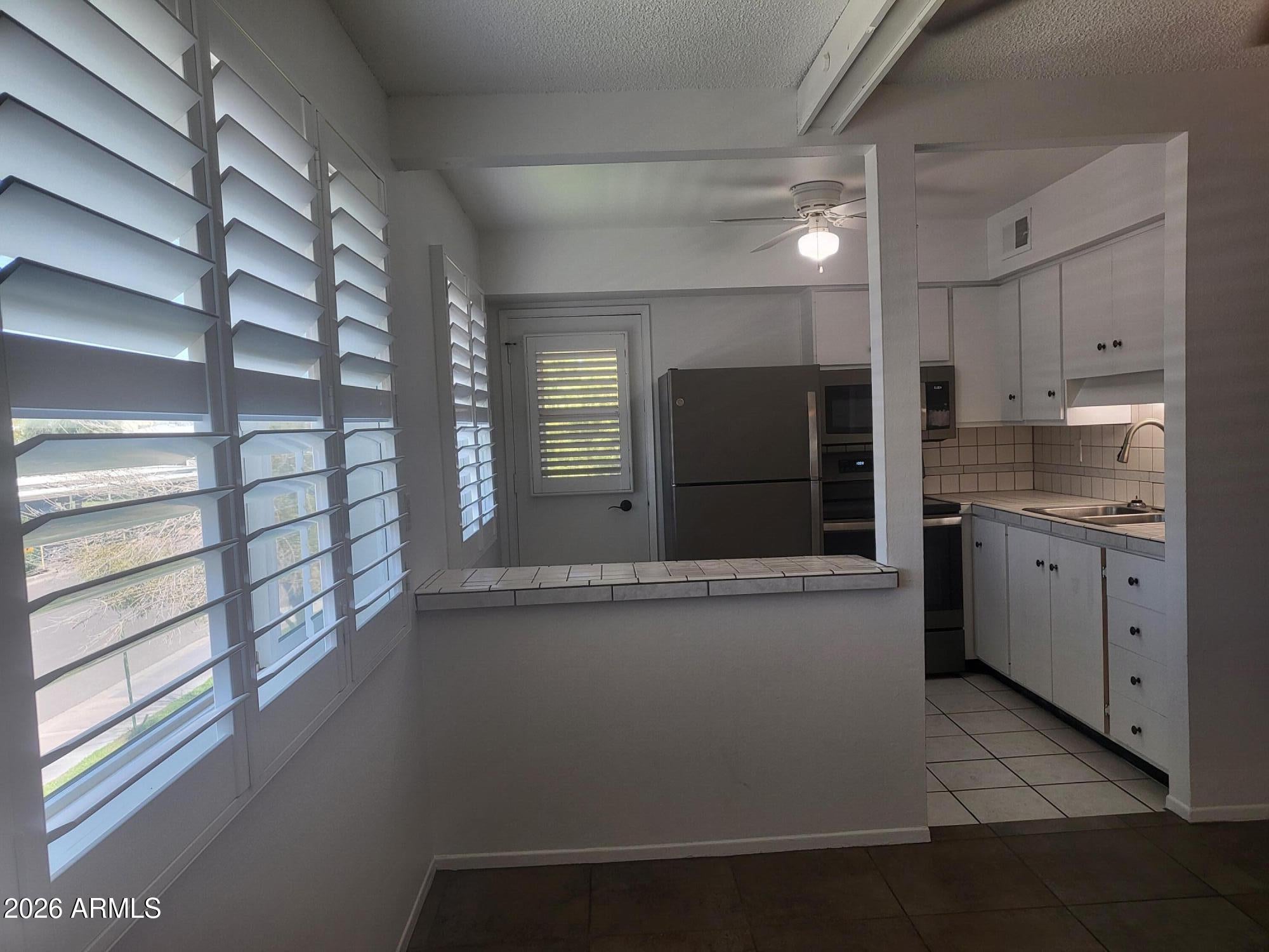 8211 E GARFIELD Street J219