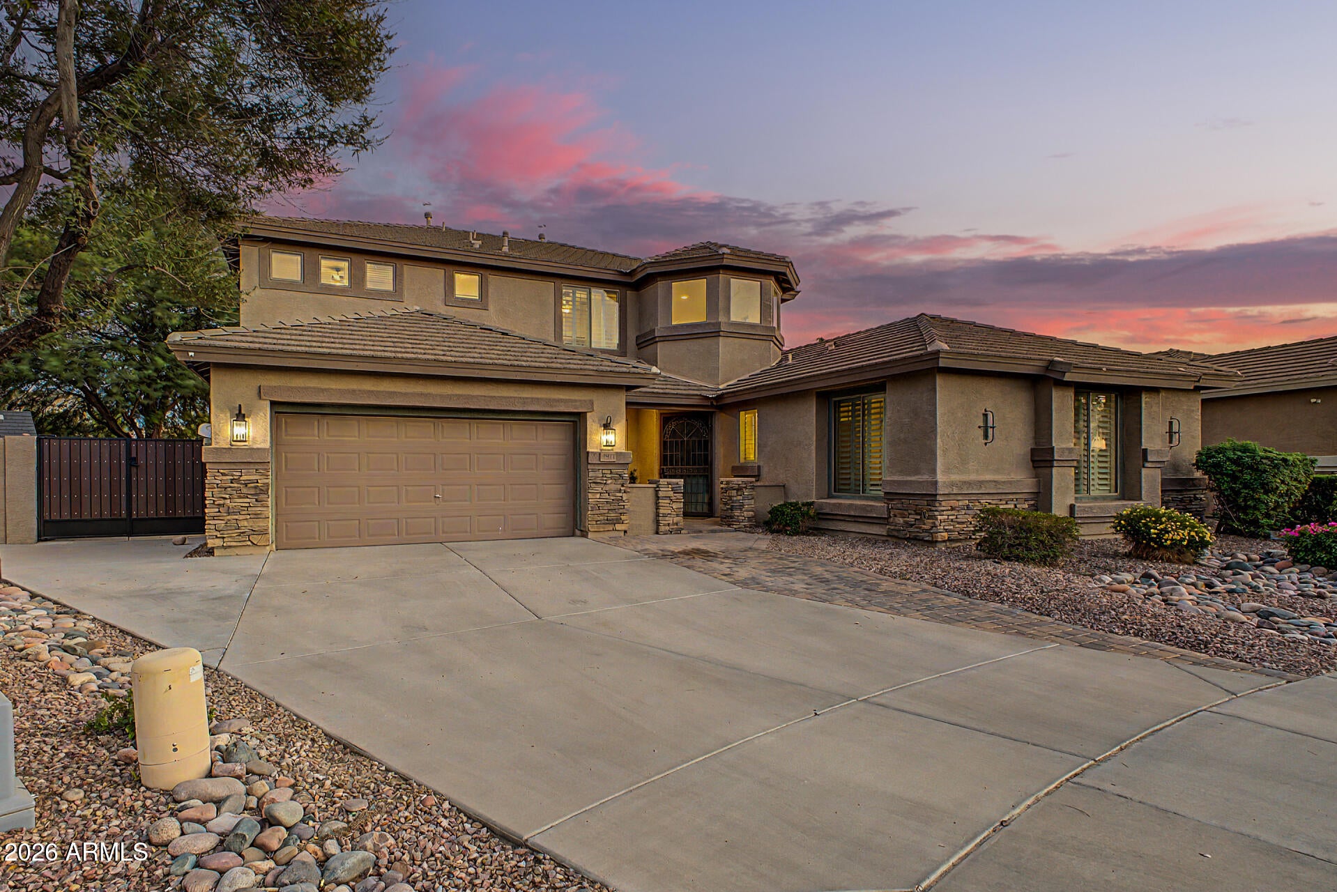 3911 E JAGUAR Avenue